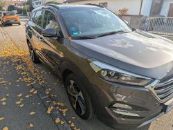 Grau Gebraucht 2017 Hyundai Tucson SUV | 18.950 € (Fairer Preis)