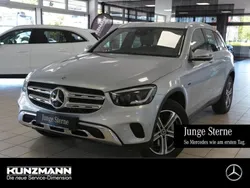 Hightechsilber metallic metallic Gebraucht 2021 Mercedes GLC300e Exclusive SUV | 33.605 € (Superpreis)