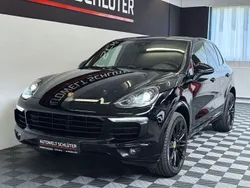 Schwarz Gebraucht 2016 Porsche Cayenne Platinum Edition SUV | 30.980 € (Fairer Preis)