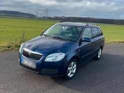 Blau Gebraucht 2008 Skoda Fabia Kombi | 2.750 € (Teuer)