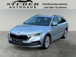 Brilliantsilber metallic Gebraucht 2021 Skoda Octavia Style Kombi | 22.390 € (Fairer Preis)