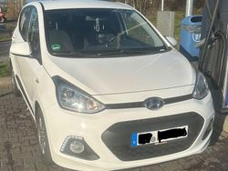Weiß Gebraucht 2016 Hyundai i10 Passion Kleinwagen | 6.250 € (Fairer Preis)