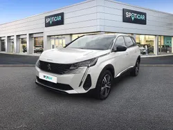 Weiß Gebraucht 2023 Peugeot 5008 Allure Van / Kleinbus | 29.980 € (Fairer Preis)