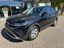 Deep black perleffekt Gebraucht 2024 VW T-Cross Life SUV | 19.700 € (Superpreis)