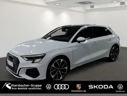 Weiß Gebraucht 2023 Audi A3 Sportback S-Line Limousine | 36.940 € (Teuer)