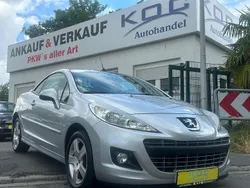Lackierung aluminiumgrau/meta Gebraucht 2012 Peugeot 207 CC Premium Cabrio | 4.900 € (Fairer Preis)