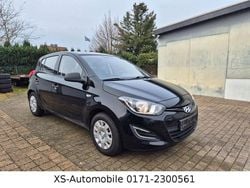 Schwarz Gebraucht 2014 Hyundai i20 Limousine | 2.248 € (Superpreis)