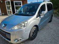 Silber Gebraucht 2011 Peugeot Partner Tepee Family Van / Kleinbus | 3.500 € (Guter Preis)