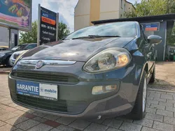 Grau Gebraucht 2011 Fiat Grande Punto Kleinwagen | 4.000 € (Fairer Preis)