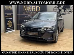 Manhattangrau metallic Gebraucht 2023 Audi e-tron Advanced SUV | 33.590 € (Superpreis)