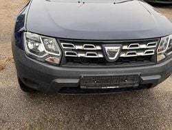Blau Gebraucht 2016 Dacia Duster Essentiel SUV | 4.999 € (Superpreis)