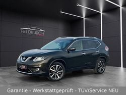 Grün Gebraucht 2015 Nissan X-Trail Tekna SUV | 12.980 € (Fairer Preis)