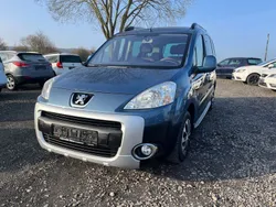 Blau Gebraucht 2010 Peugeot Partner Tepee Van / Kleinbus | 5.899 € (Fairer Preis)