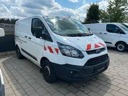 Weiß Gebraucht 2016 Ford Transit Custom Van / Kleinbus | 8.920 €