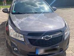 Grau Gebraucht 2013 Chevrolet Cruze LS Limousine | 7.000 €