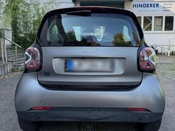 Grau Gebraucht 2022 Smart ForTwo Coupé Coupé | 13.000 € (Fairer Preis)