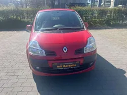 Rot Gebraucht 2009 Renault Modus Dynamique Van / Kleinbus | 4.900 € (Teuer)