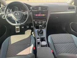 Rot Gebraucht 2019 VW Golf VII IQ Drive Limousine | 14.000 € (Guter Preis)