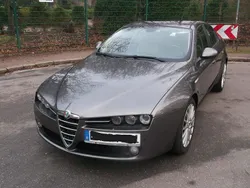Grau Gebraucht 2008 Alfa Romeo 159 Limousine | 6.290 €