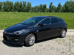 Schwarz Gebraucht 2016 Opel Astra Edition Limousine | 9.499 € (Fairer Preis)