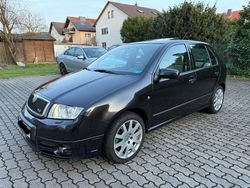 Schwarz Gebraucht 2004 Skoda Fabia RS Limousine | 3.850 € (Teuer)