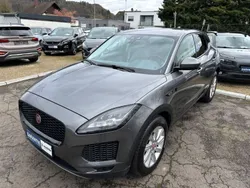 Grau Gebraucht 2019 Jaguar E-Pace S SUV | 14.900 € (Etwas zu teuer)