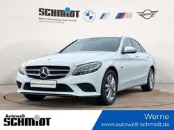 Polarweiß uni Gebraucht 2020 Mercedes C300e Avantgarde Limousine | 25.987 € (Superpreis)