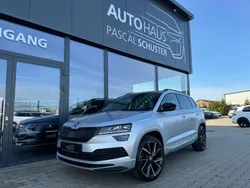 Brilliantsilber metallic Gebraucht 2020 Skoda Karoq SportLine SUV | 24.950 € (Guter Preis)