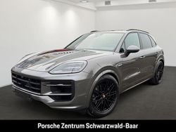 Grau Neu 2025 Porsche Cayenne SUV | 149.000 € (Teuer)