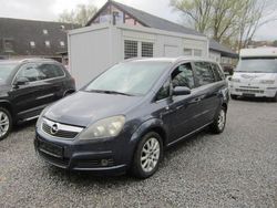 Grau Gebraucht 2007 Opel Zafira Van / Kleinbus | 2.190 € (Superpreis)