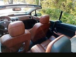 Grau Gebraucht 2007 Peugeot 307 CC Cabrio | 2.000 €