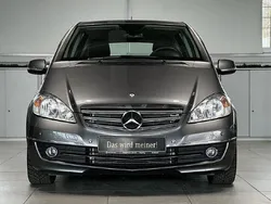 Grau Gebraucht 2010 Mercedes A160 Elegance Limousine | 13.300 €