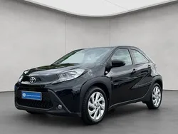 Schwarz Gebraucht 2022 Toyota Aygo Business Edition Kleinwagen | 13.460 € (Guter Preis)