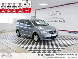 Grau Gebraucht 2009 VW Touran Highline Van / Kleinbus | 5.999 € (Etwas zu teuer)