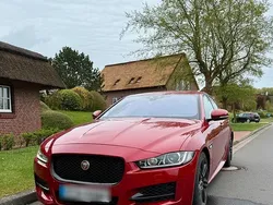 Rot Gebraucht 2015 Jaguar XE R-Sport Limousine | 13.900 € (Teuer)