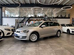 Silber Gebraucht 2016 VW Golf VII Trendline Kombi | 6.299 € (Fairer Preis)