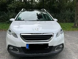 Weiß Gebraucht 2015 Peugeot 2008 SUV | 8.800 € (Fairer Preis)