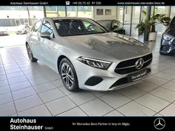 Silber Gebraucht 2024 Mercedes A180 Progressive Limousine | 29.900 € (Fairer Preis)