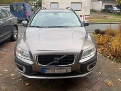 Grau Gebraucht 2008 Volvo XC70 Momentum Limousine | 6.995 € (Guter Preis)
