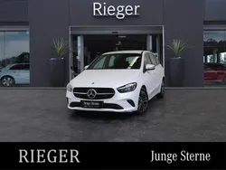 Weiß Gebraucht 2024 Mercedes B200 Advanced Van / Kleinbus | 31.445 € (Fairer Preis)