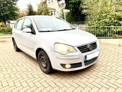 Silber Gebraucht 2009 VW Polo Highline Kleinwagen | 1.790 € (Guter Preis)