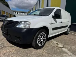 Weiß Gebraucht 2012 Dacia Logan Ambiance Limousine | 4.990 € (Etwas zu teuer)