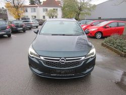 Grün Gebraucht 2016 Opel Astra Dynamic Kombi | 5.490 € (Fairer Preis)