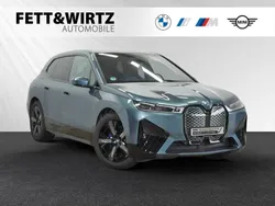 Blue ridge mountain metallic Gebraucht 2025 BMW iX Sport Line SUV | 71.900 € (Fairer Preis)