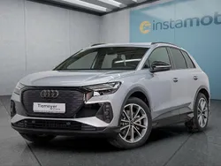Silber Neu 2025 Audi Q4 e-tron SUV | 75.549 €