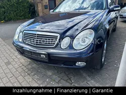 Blau Gebraucht 2002 Mercedes E220 Limousine | 2.300 € (Guter Preis)