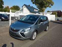 Silber Gebraucht 2015 Opel Zafira Tourer Innovation Van / Kleinbus | 5.750 € (Fairer Preis)