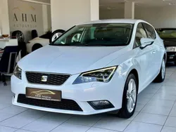 Weiß Gebraucht 2014 Seat Leon Style Limousine | 10.490 € (Etwas zu teuer)