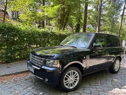 Schwarz Gebraucht 2010 Land Rover Range Rover Vogue SUV | 14.499 € (Etwas zu teuer)