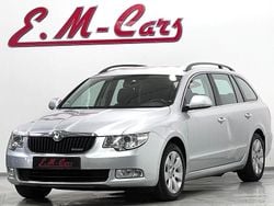 Silber Gebraucht 2013 Skoda Superb GreenLine Kombi | 7.790 € (Guter Preis)